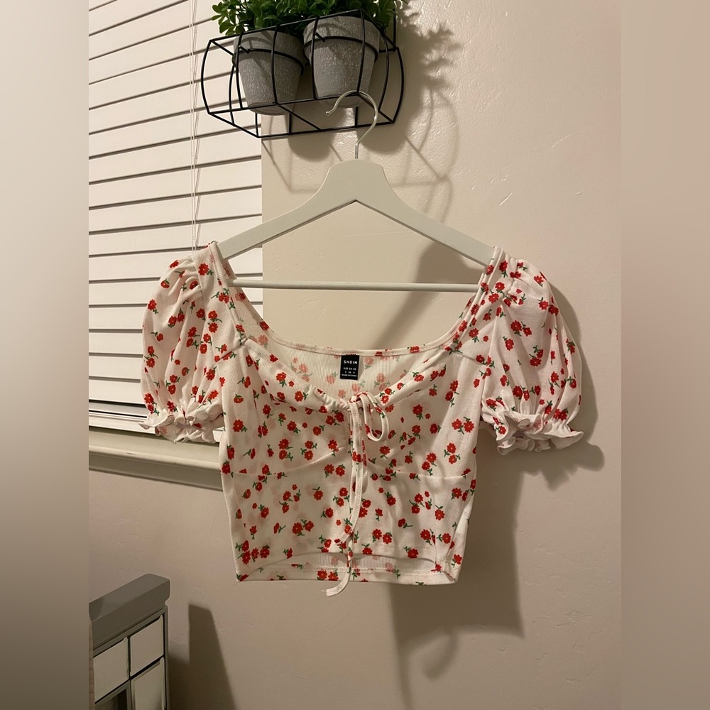 white floral blouse crop top 💐